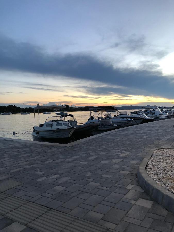 Appartement Vila Fajen Sukošan Exteriör bild