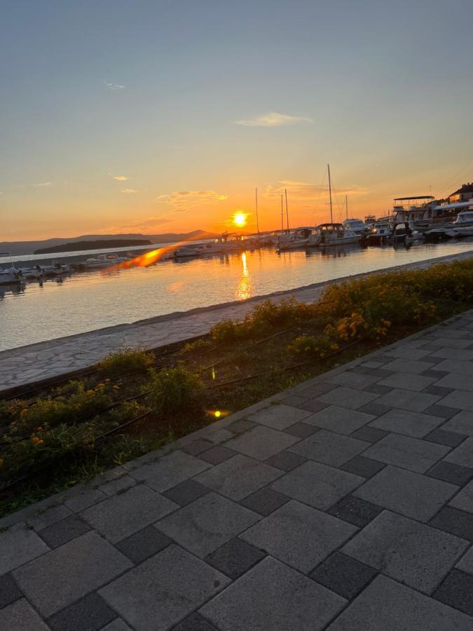 Appartement Vila Fajen Sukošan Exteriör bild