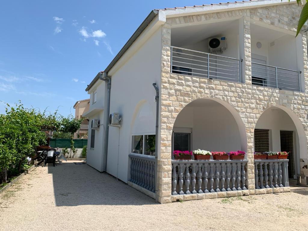 Appartement Vila Fajen Sukošan Exteriör bild