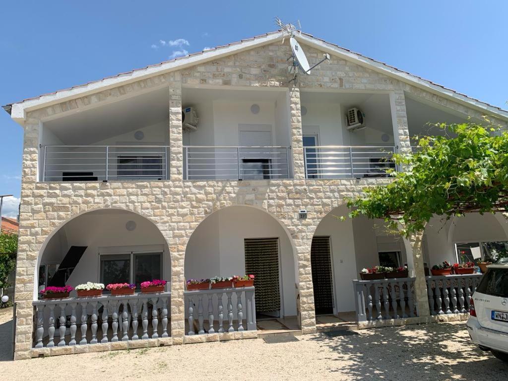Appartement Vila Fajen Sukošan Exteriör bild